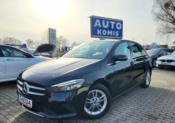 samochody osobowe Mercedes-Benz Klasa B cena 79000 przebieg: 130000, rok produkcji 2019 z Nowa Ruda